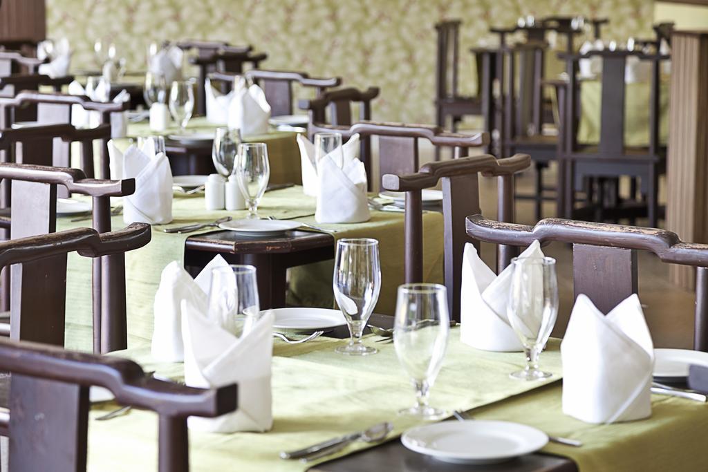 Crystal By Morpho, Goa Villagio Resort Betalbatim Dış mekan fotoğraf