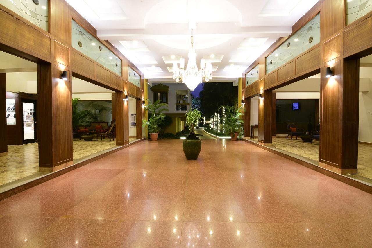 Crystal By Morpho, Goa Villagio Resort Betalbatim Dış mekan fotoğraf